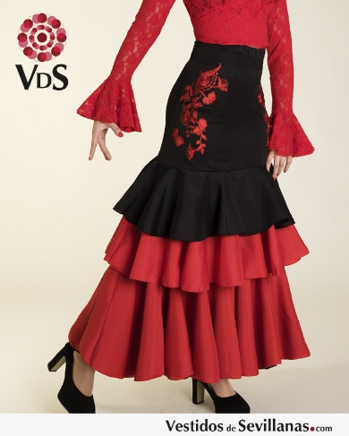 falda de ensayo con vuelo  Faldas flamencas, Faldas, Vestidos
